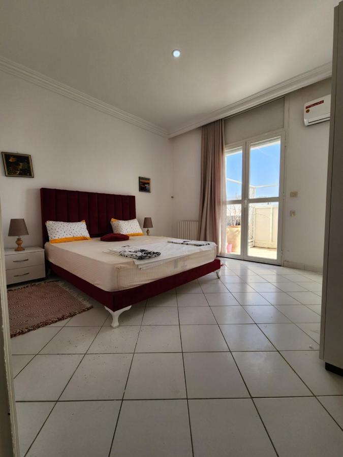 Duplex Bien Equipe Securise Avec Jardin Et Veranda Ла Марса Екстериор снимка