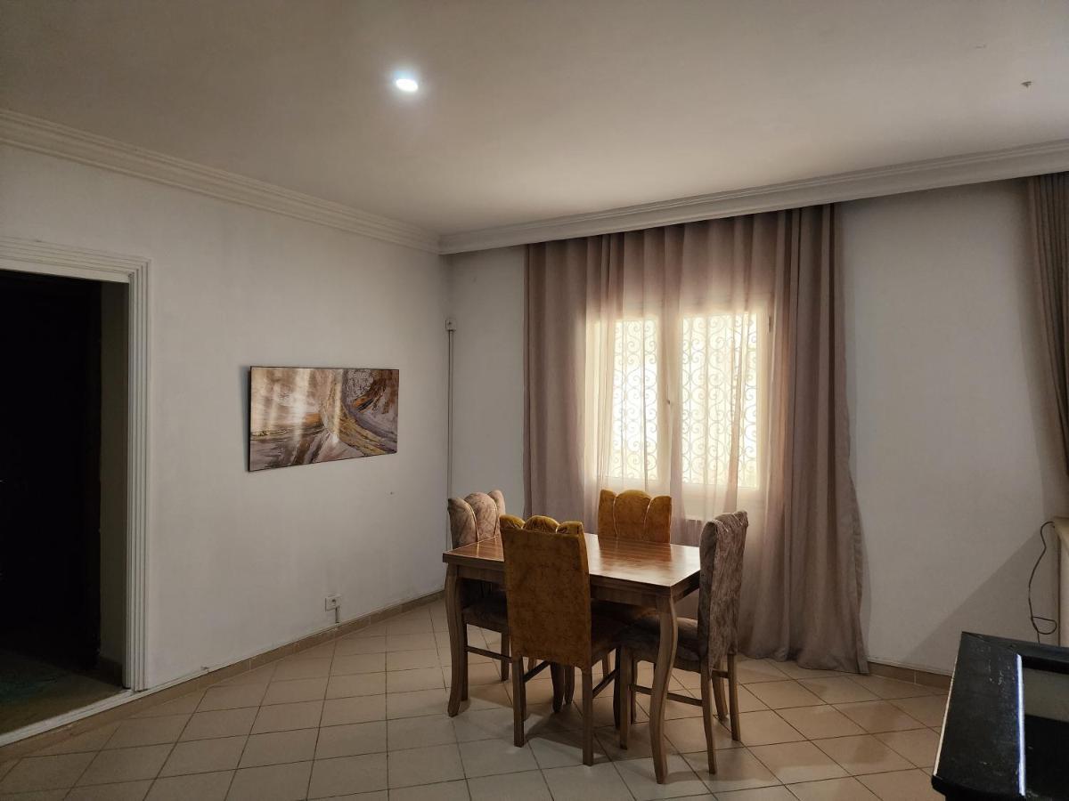 Duplex Bien Equipe Securise Avec Jardin Et Veranda Ла Марса Екстериор снимка